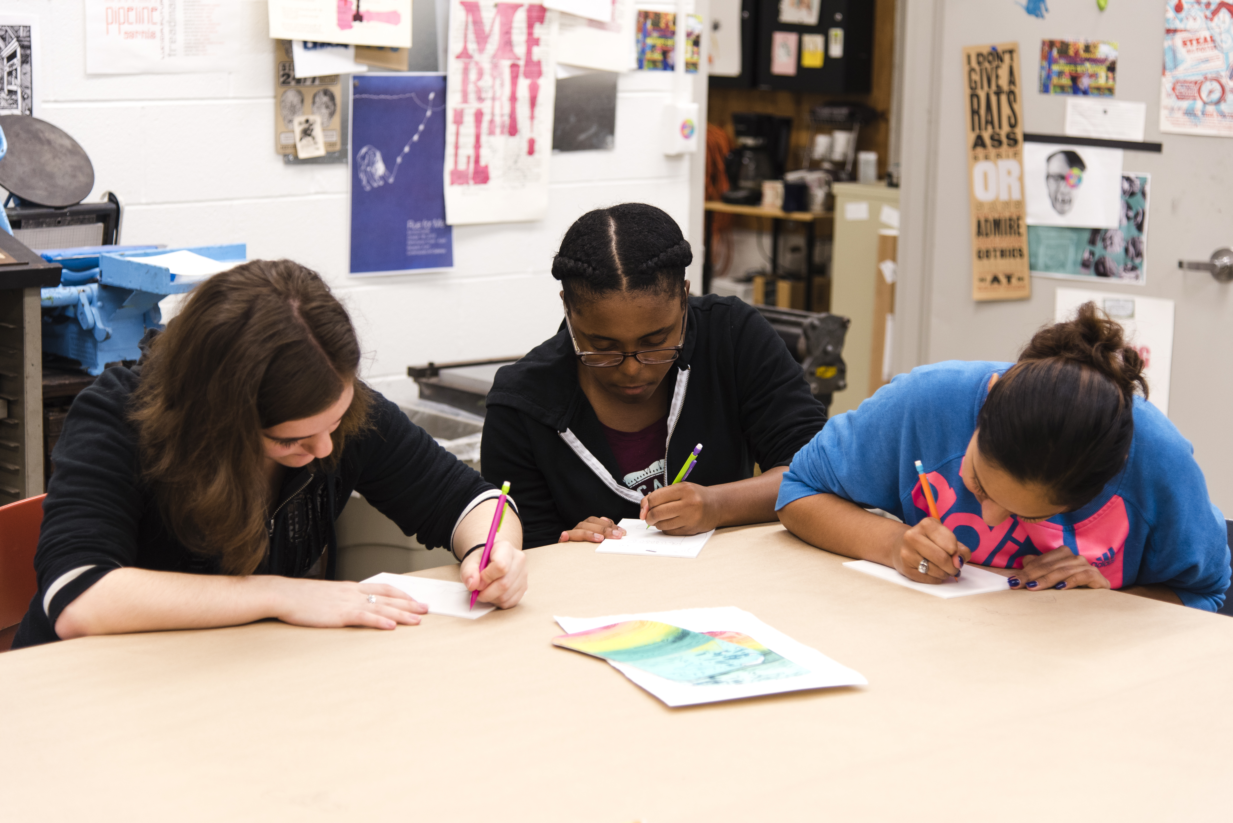 students drawing